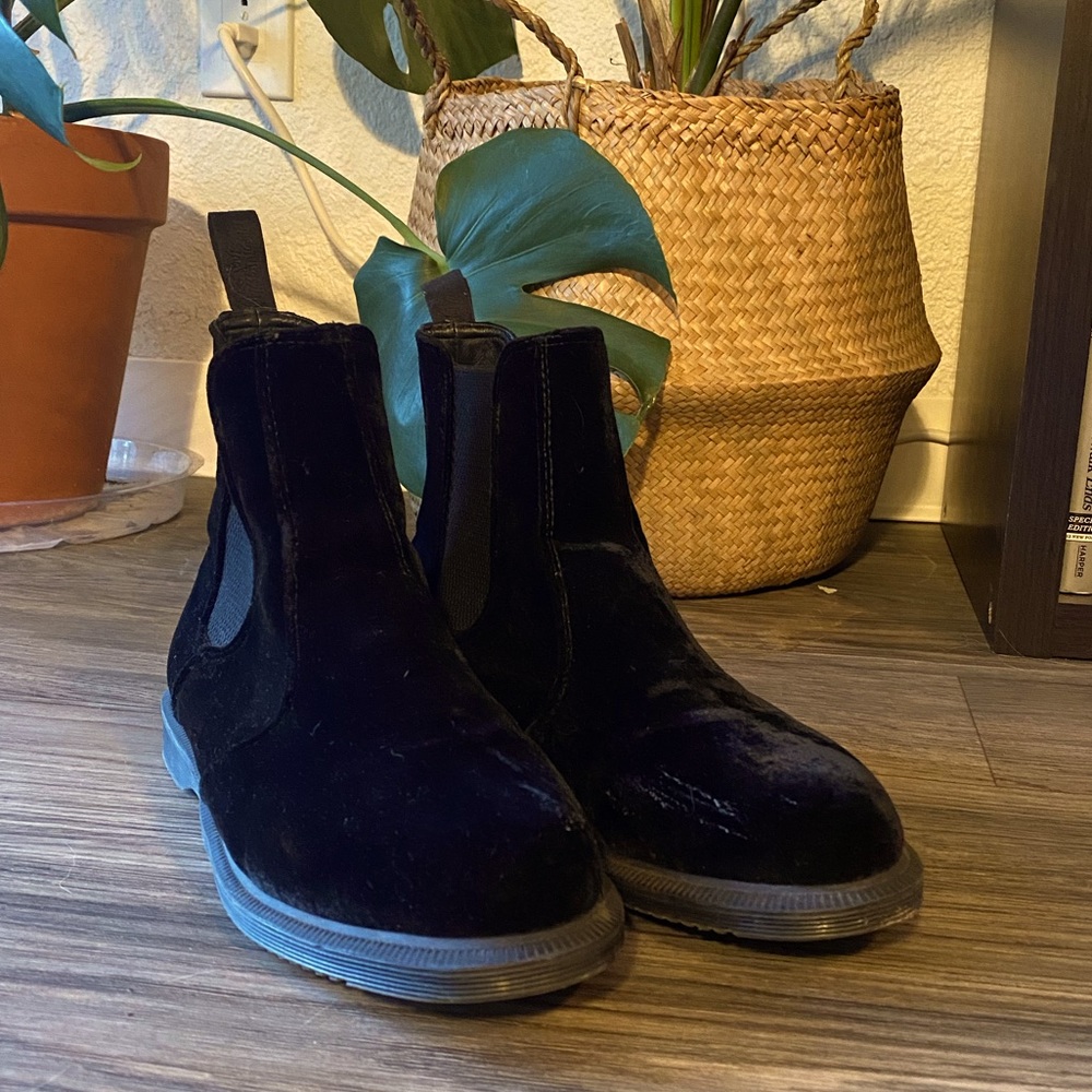 Doc Martens Velvet Flora Chelsea Boots